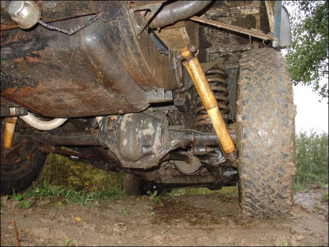 The rear diff and fuel tank of the Land Rover